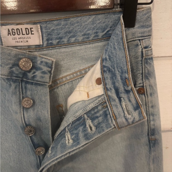 Agolde Riley High Rise Straight cropped .
Distressed Blue Jeans in size 24 W - Picture 8 of 10